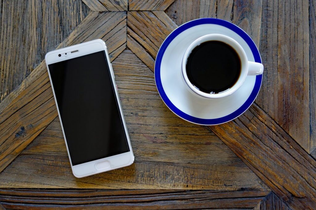 Akıllı Telefon ve Kahve